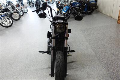2017 Harley-Davidson Sportster 883 Iron   - Photo 3 - Kingman, KS 67068