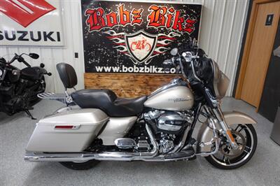 2018 Harley-Davidson Street Glide   - Photo 2 - Kingman, KS 67068
