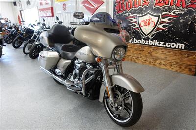 2018 Harley-Davidson Street Glide   - Photo 3 - Kingman, KS 67068