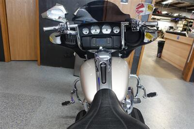 2018 Harley-Davidson Street Glide   - Photo 42 - Kingman, KS 67068