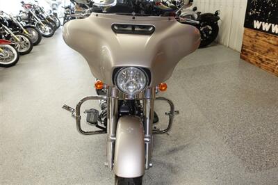 2018 Harley-Davidson Street Glide   - Photo 4 - Kingman, KS 67068