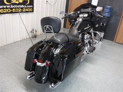 2015 Harley-Davidson Road Glide Custom   - Photo 12 - Kingman, KS 67068