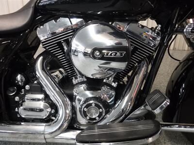 2015 Harley-Davidson Road Glide Custom   - Photo 9 - Kingman, KS 67068