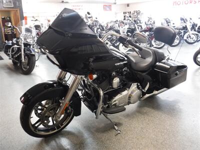 2015 Harley-Davidson Road Glide Custom   - Photo 19 - Kingman, KS 67068