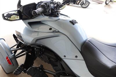 2022 Can Am Spyder F3 Limited SE6   - Photo 32 - Kingman, KS 67068