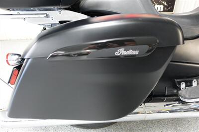 2020 Indian Roadmaster Dark Horse Thunder Black Smoke   - Photo 22 - Kingman, KS 67068