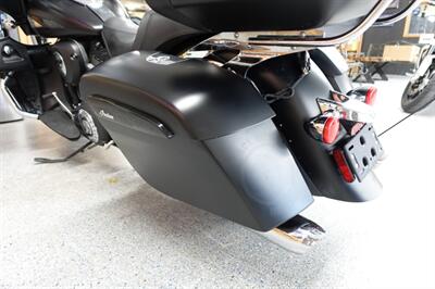 2020 Indian Roadmaster Dark Horse Thunder Black Smoke   - Photo 18 - Kingman, KS 67068