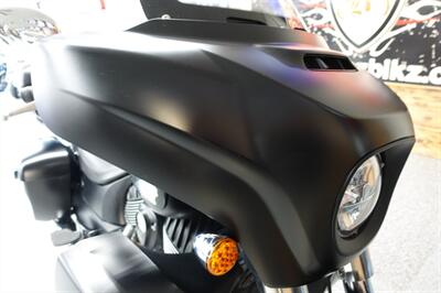 2020 Indian Roadmaster Dark Horse Thunder Black Smoke   - Photo 39 - Kingman, KS 67068