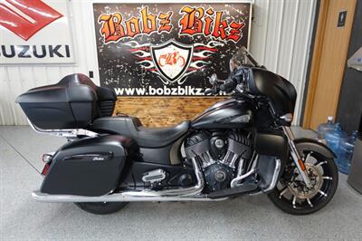 2020 Indian Roadmaster Dark Horse Thunder Black Smoke   - Photo 1 - Kingman, KS 67068
