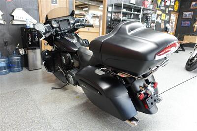 2020 Indian Roadmaster Dark Horse Thunder Black Smoke   - Photo 6 - Kingman, KS 67068