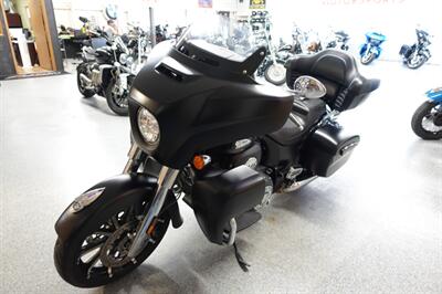 2020 Indian Roadmaster Dark Horse Thunder Black Smoke   - Photo 4 - Kingman, KS 67068