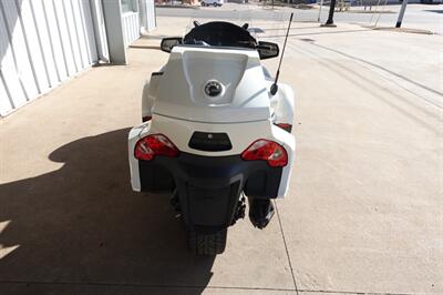 2018 Can-Am Spyder RT SE6   - Photo 7 - Kingman, KS 67068