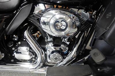 2012 Harley-Davidson Road Glide Ultra   - Photo 14 - Kingman, KS 67068