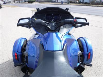 2018 Can Am Spyder RT Limited SE6   - Photo 16 - Kingman, KS 67068