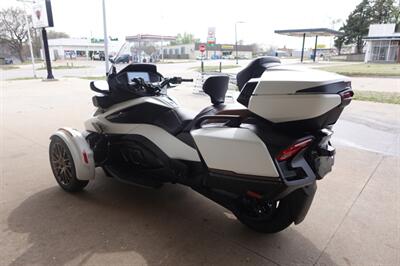 2024 Can Am Spyder RT SE6   - Photo 6 - Kingman, KS 67068