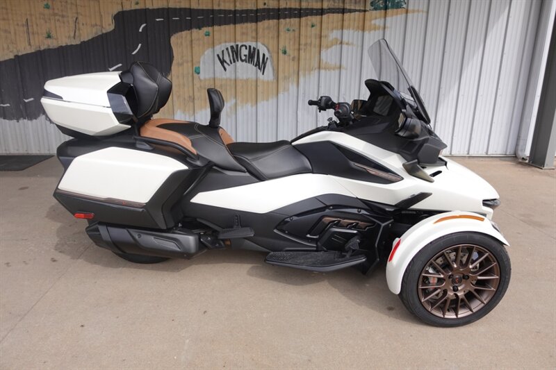 2024 Can Am Spyder RT SE6   - Photo 1 - Kingman, KS 67068