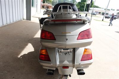 2002 Honda Gold Wing 1800   - Photo 8 - Kingman, KS 67068