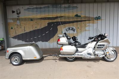 2002 Honda Gold Wing 1800   - Photo 1 - Kingman, KS 67068