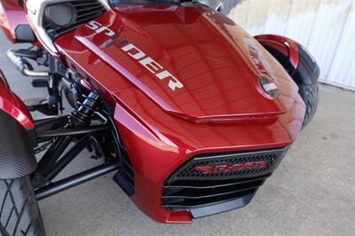 2018 Can Am Spyder F3-T SE6   - Photo 12 - Kingman, KS 67068