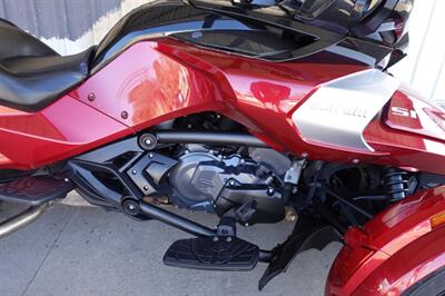 2018 Can Am Spyder F3-T SE6   - Photo 14 - Kingman, KS 67068