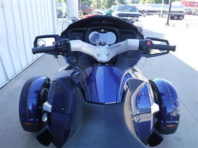 2011 Can Am Spyder RT-S SE5   - Photo 15 - Kingman, KS 67068