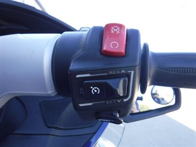 2011 Can Am Spyder RT-S SE5   - Photo 14 - Kingman, KS 67068