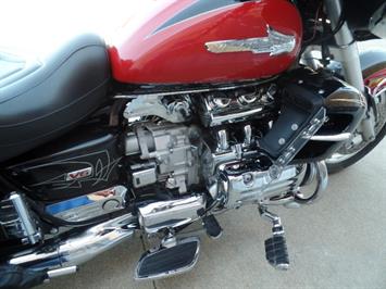 1999 Honda Valkyrie Interstate Trike Roadsmith   - Photo 19 - Kingman, KS 67068