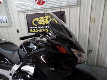 2012 Honda ST 1300 ABS   - Photo 9 - Kingman, KS 67068