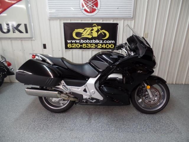 2012 Honda ST 1300 ABS   - Photo 1 - Kingman, KS 67068