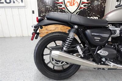 2022 Triumph Street Twin 900 - Photo 14 - Kingman, KS 67068