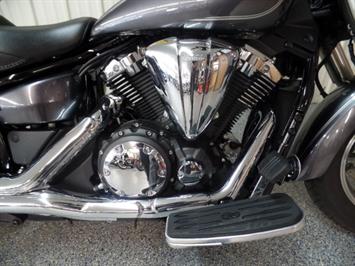 2014 Yamaha V Star 1300 Deluxe   - Photo 8 - Kingman, KS 67068