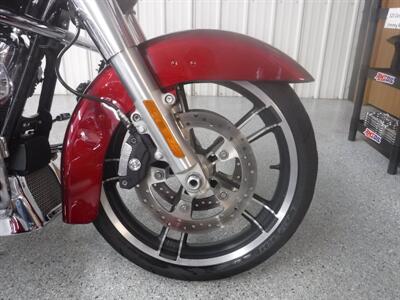 2017 Harley-Davidson Street Glide Special   - Photo 8 - Kingman, KS 67068