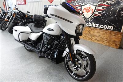 2024 Harley-Davidson Street Glide   - Photo 2 - Kingman, KS 67068