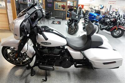 2024 Harley-Davidson Street Glide   - Photo 5 - Kingman, KS 67068