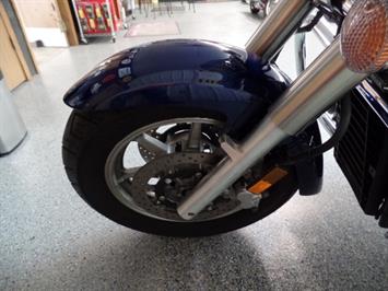 2013 Yamaha V Star 1300 Deluxe   - Photo 14 - Kingman, KS 67068