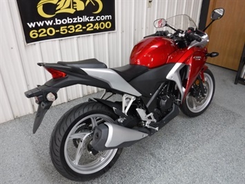 2012 Honda CBR 250 R   - Photo 3 - Kingman, KS 67068