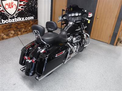 2017 Harley-Davidson Street Glide   - Photo 8 - Kingman, KS 67068