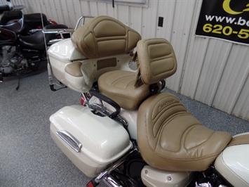 2000 Yamaha Royal Star Venture Millennium Edition   - Photo 10 - Kingman, KS 67068