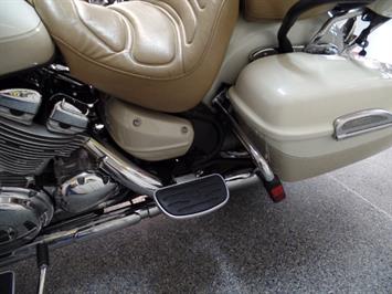 2000 Yamaha Royal Star Venture Millennium Edition   - Photo 22 - Kingman, KS 67068