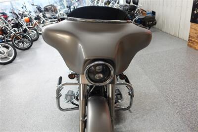 2009 Harley-Davidson Street Glide   - Photo 4 - Kingman, KS 67068