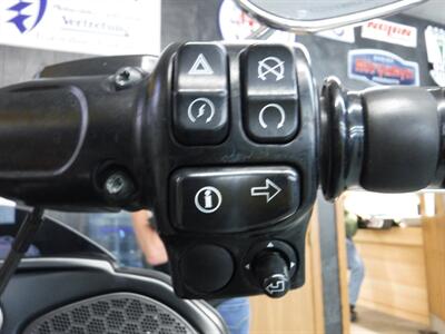 2015 Harley-Davidson Road Glide Custom - Photo 14 - Kingman, KS 67068