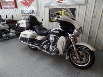 2014 Harley-Davidson Ultra Classic   - Photo 2 - Kingman, KS 67068