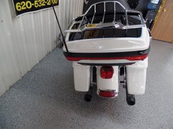 2014 Harley-Davidson Ultra Classic   - Photo 5 - Kingman, KS 67068