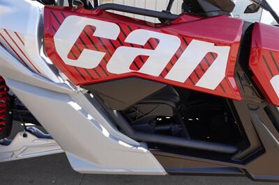 2025 Can Am Maverick X3 X RS Turbo R - Photo 16 - Kingman, KS 67068