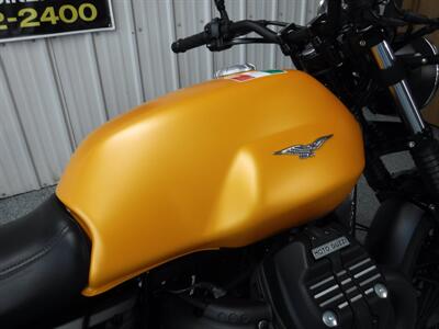 2018 Moto Guzzi V7 III Stone   - Photo 7 - Kingman, KS 67068