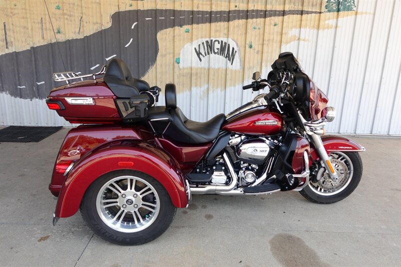 2017 Harley-Davison Tri Glide - Photo 1 - Kingman, KS 67068