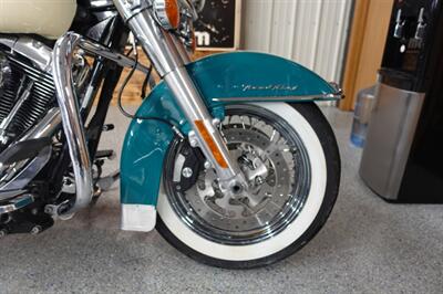 2009 Harley-Davidson Road King Classic   - Photo 9 - Kingman, KS 67068