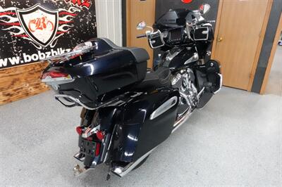 2021 Indian Roadmaster Limited Thunder Black Azure Crystal - Photo 8 - Kingman, KS 67068