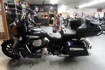 2021 Indian Roadmaster Limited Thunder Black Azure Crystal - Photo 5 - Kingman, KS 67068