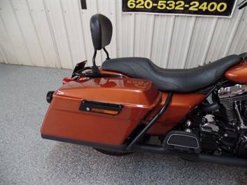 2001 Harley-Davidson Road Glide Custom   - Photo 5 - Kingman, KS 67068